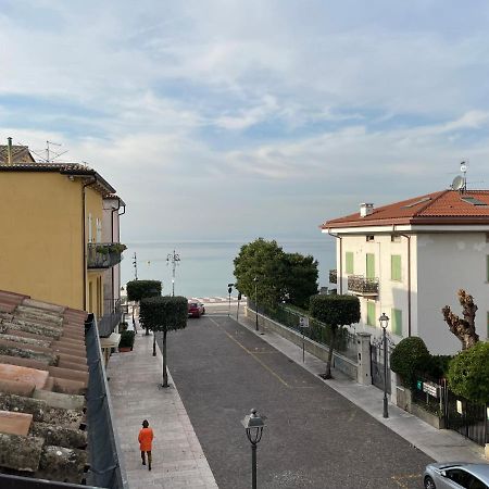 Lucia Holiday Apartments Lazise Luaran gambar