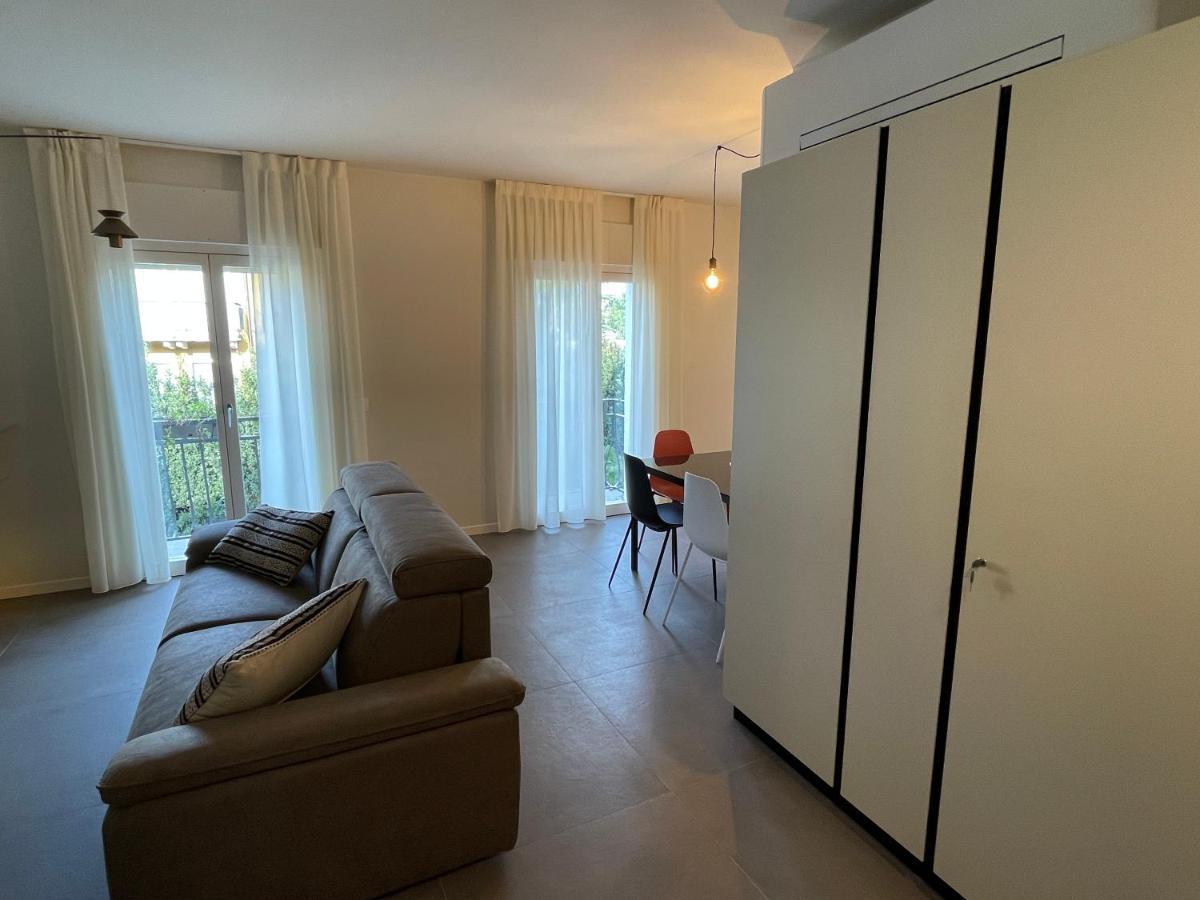 Lucia Holiday Apartments Lazise Luaran gambar